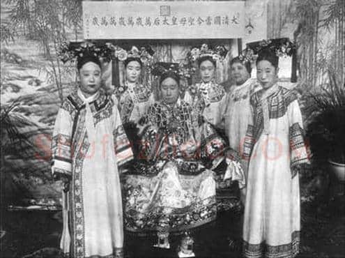 慈禧书画及代笔人